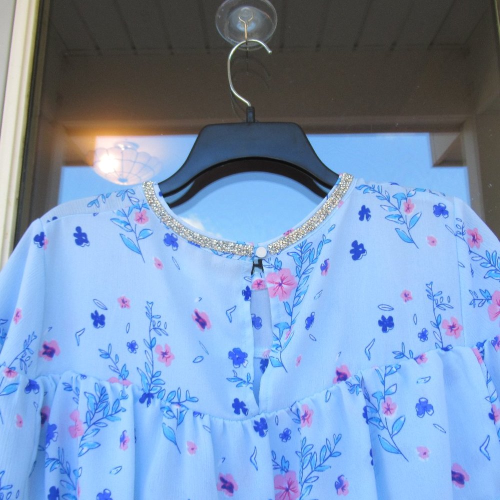 Last Chance 🌹$13ifbundle2 NWT ruffle layer floral top w bling - Picture 5 of 16